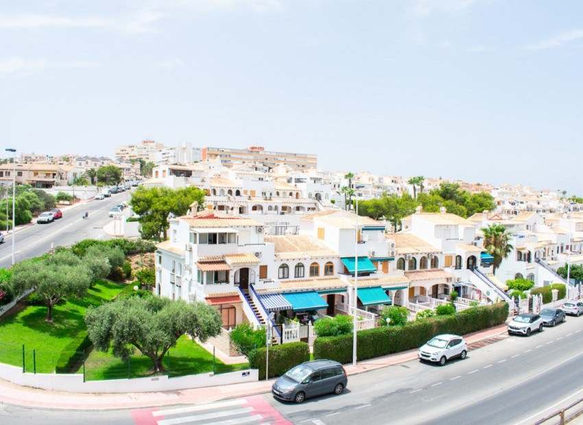 Resale - Apartment - Torrevieja - Torrevieja Centro