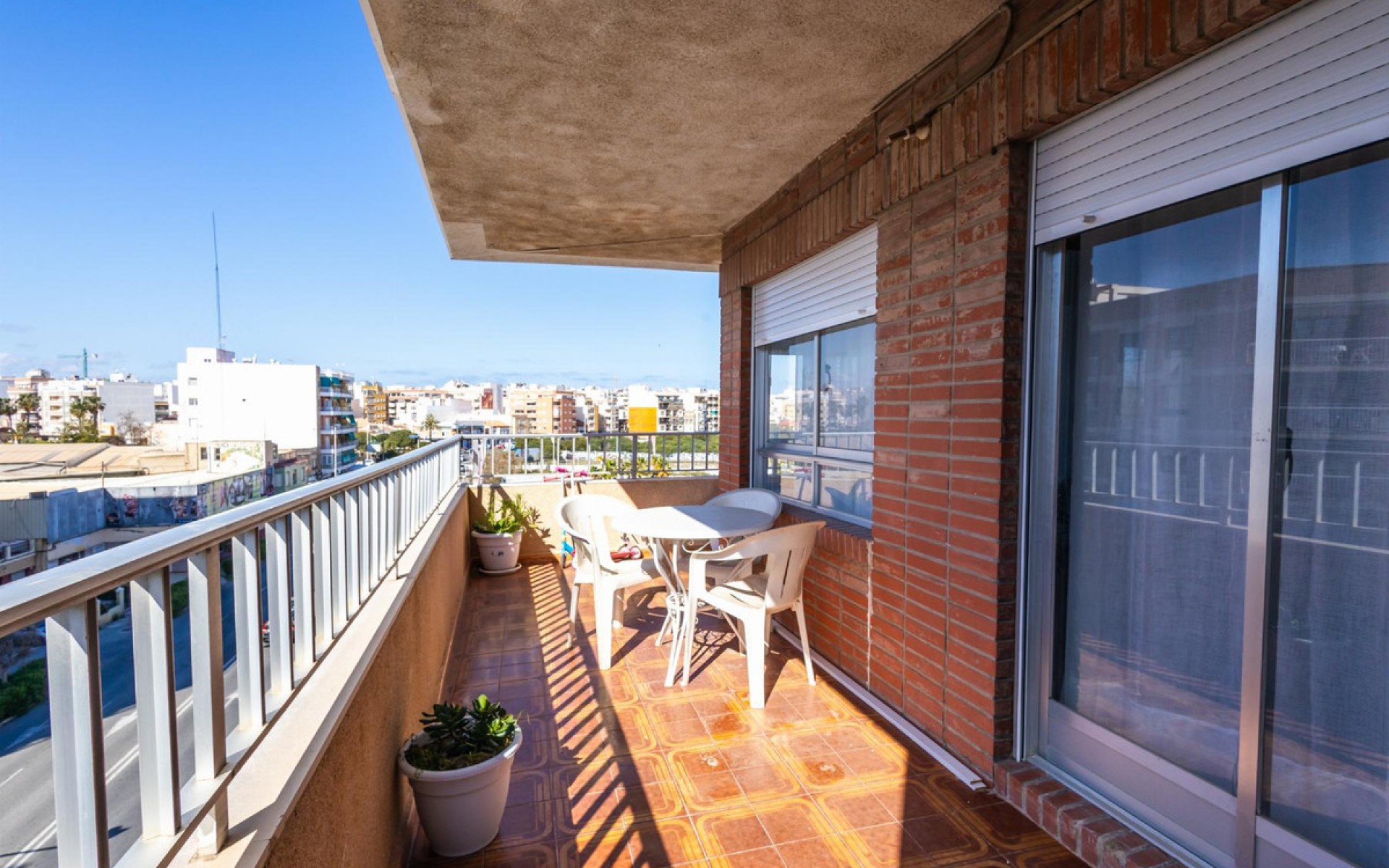 Resale - Apartment - Torrevieja - Torrevieja Centro