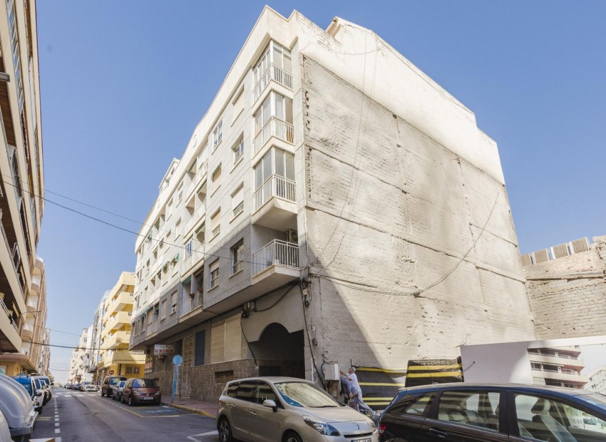 Resale - Apartment - Torrevieja - Torrevieja Centro