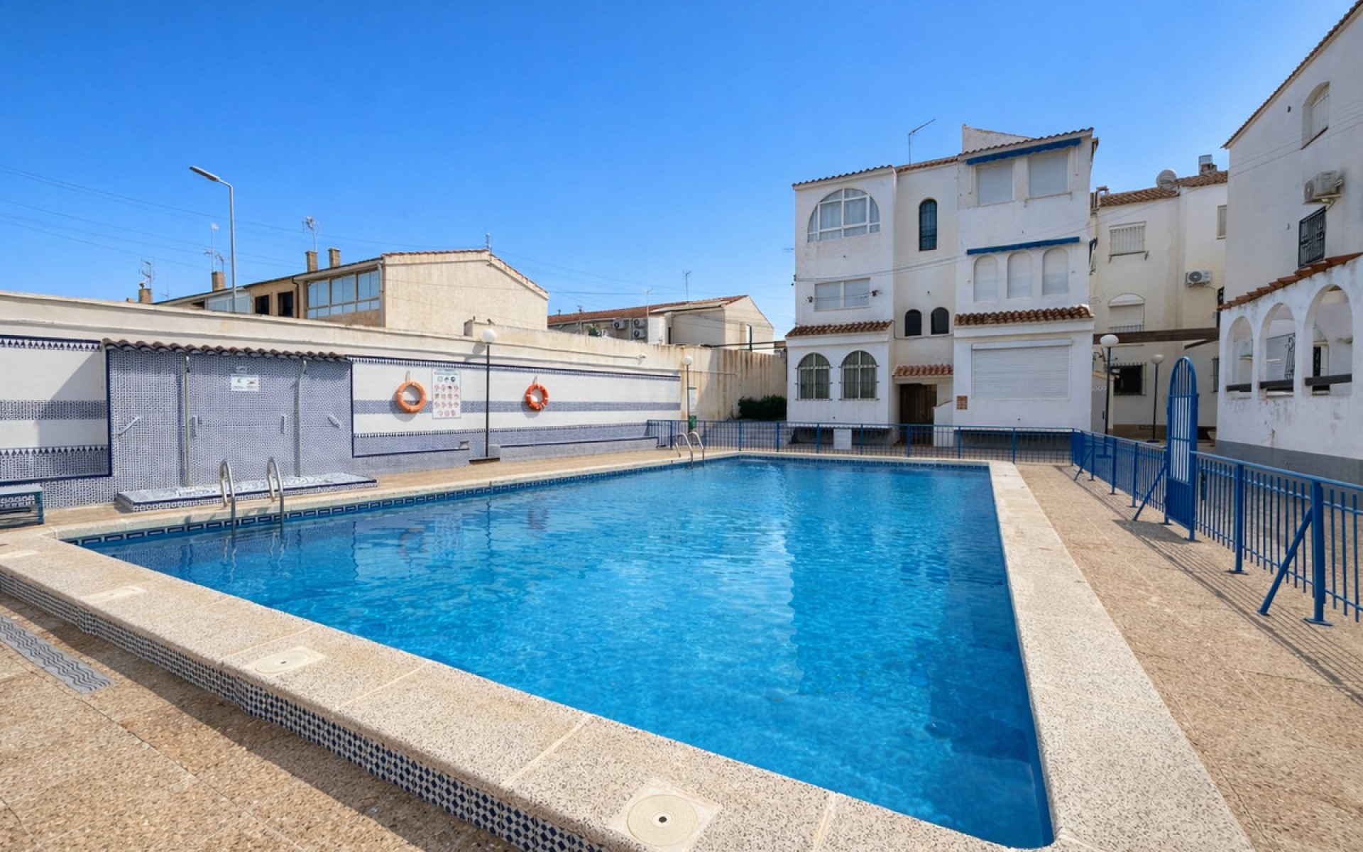 Resale - Apartment - Torrevieja - Torrevieja Centro