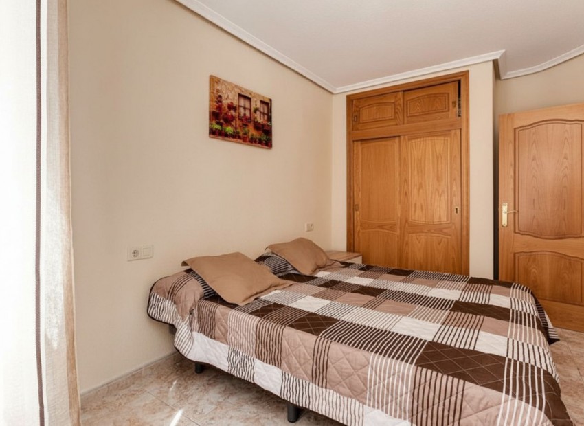 Resale - Apartment - Torrevieja - Torrevieja Centro