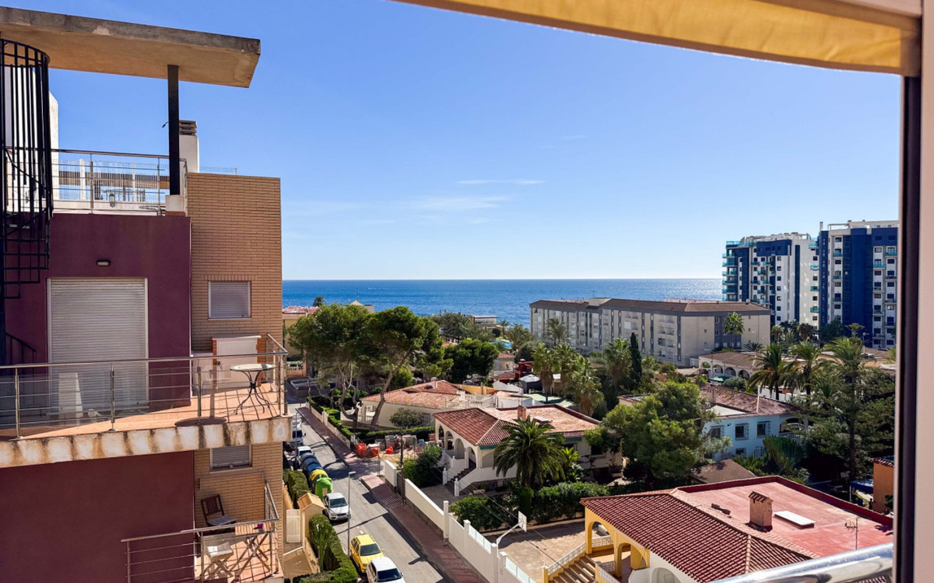 Resale - Apartment - Torrevieja - Torrevieja Centro