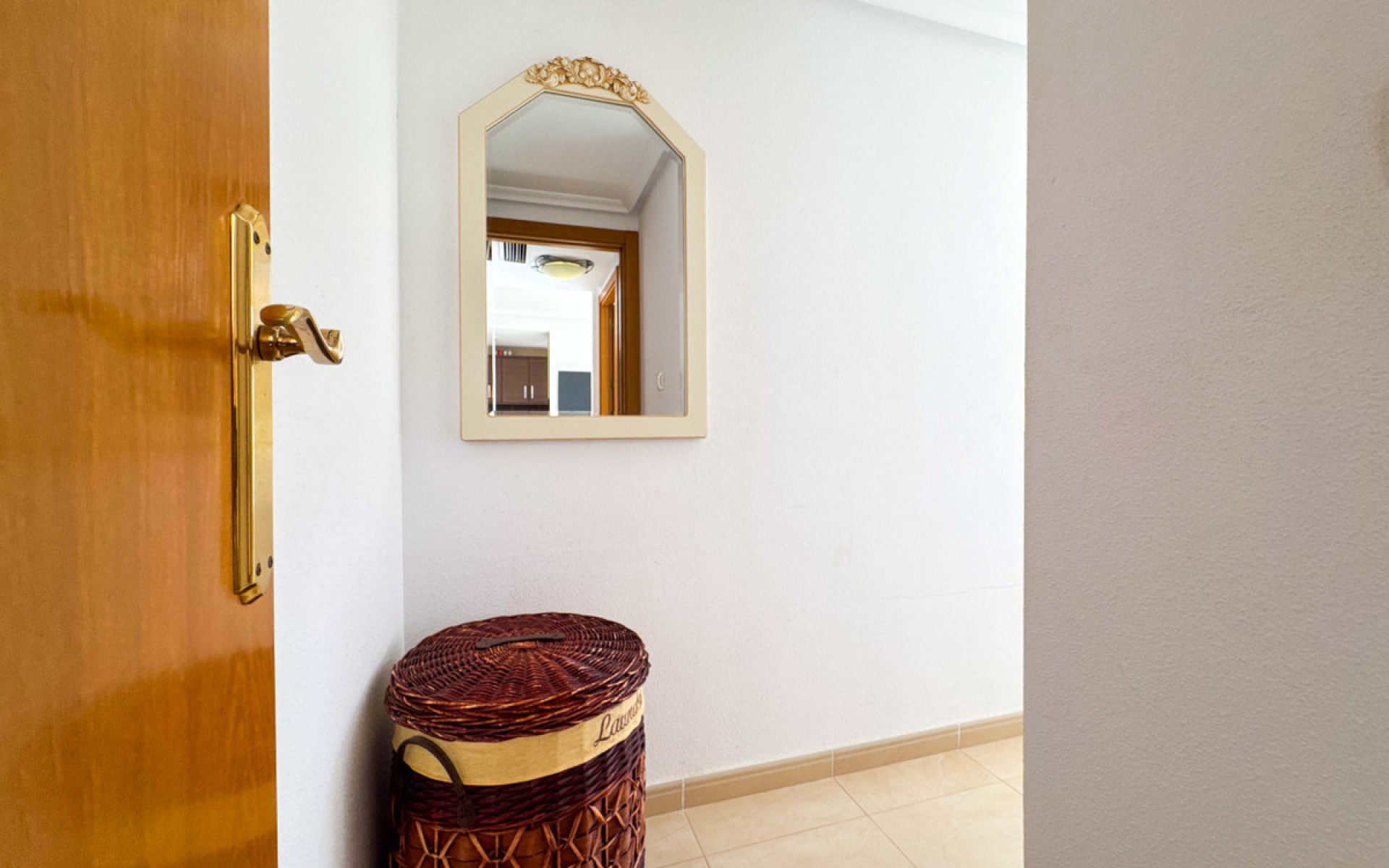 Resale - Apartment - Torrevieja - Torrevieja Centro