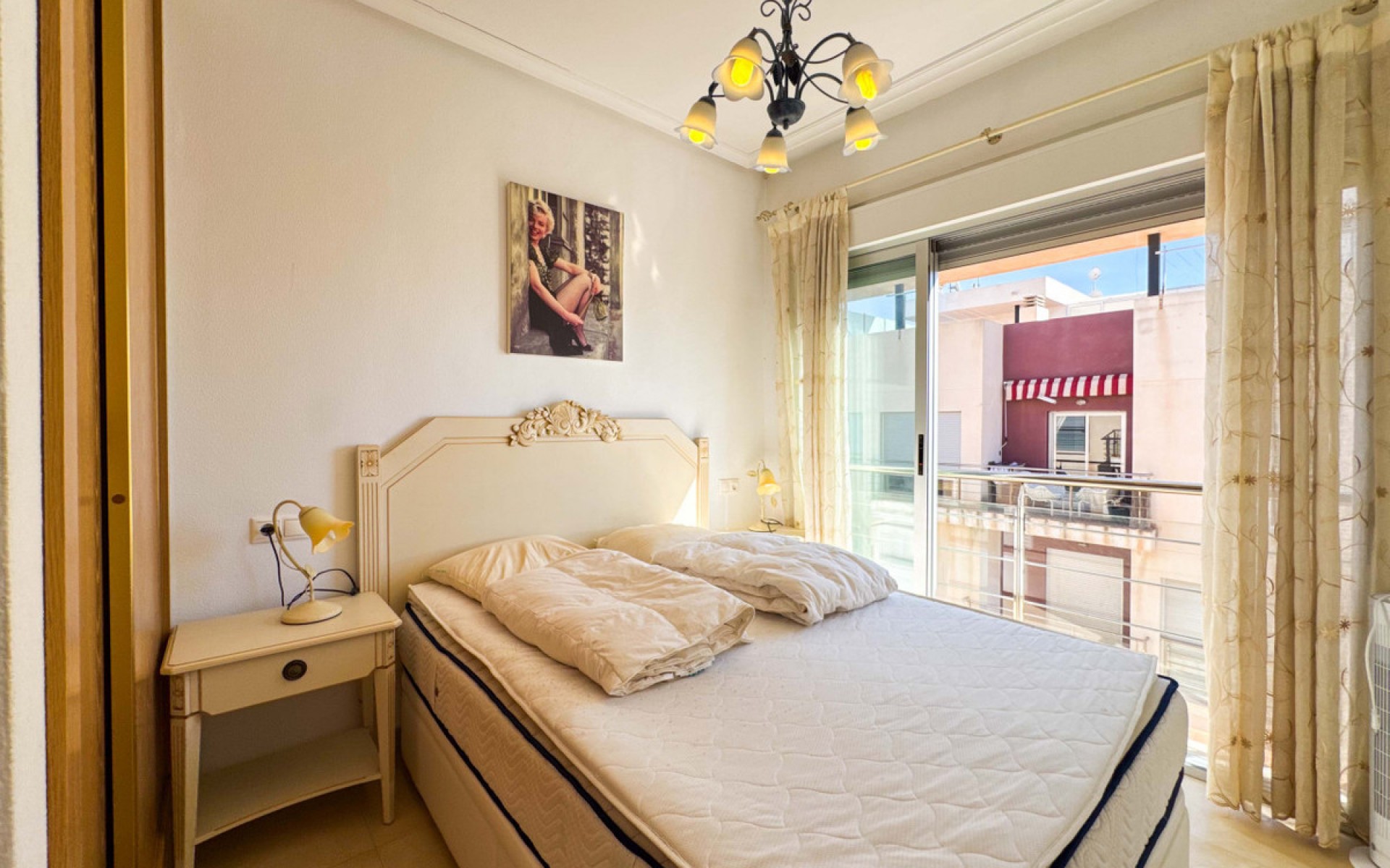 Resale - Apartment - Torrevieja - Torrevieja Centro