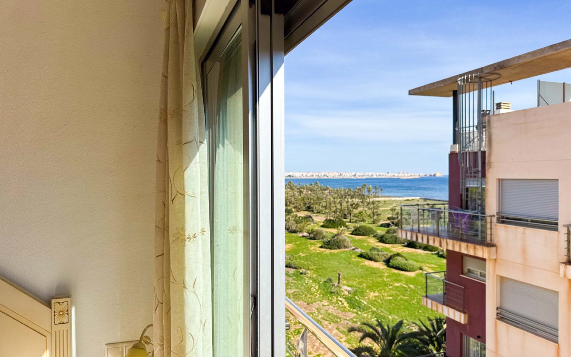 Resale - Apartment - Torrevieja - Torrevieja Centro