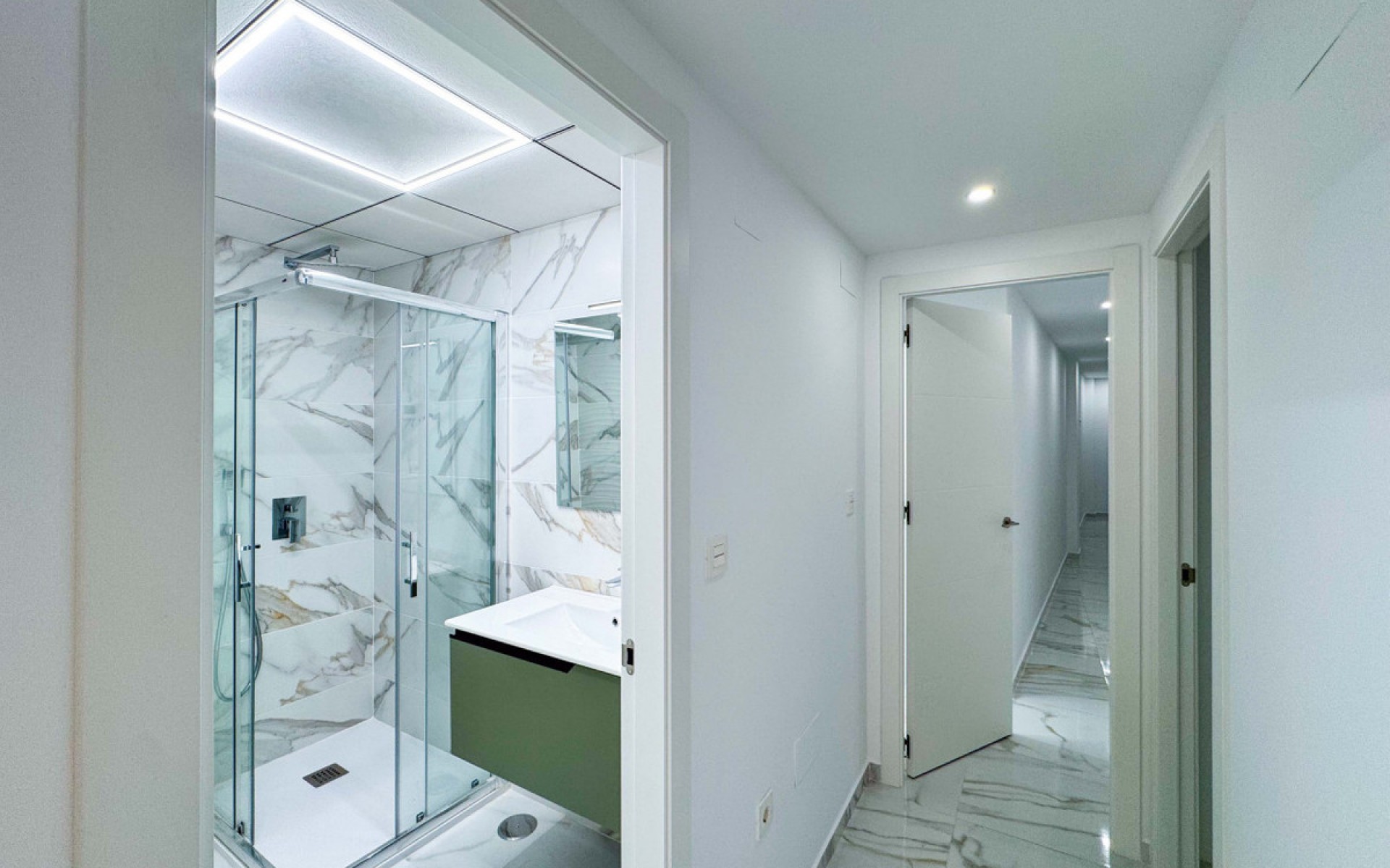 Resale - Apartment - Torrevieja - Torrevieja Centro