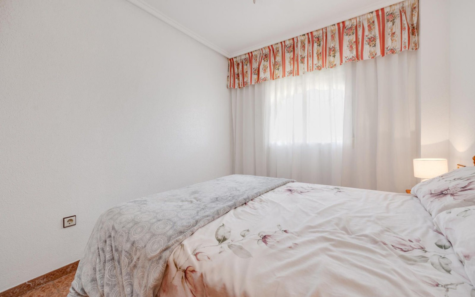 Resale - Apartment - Torrevieja - Torrevieja Centro