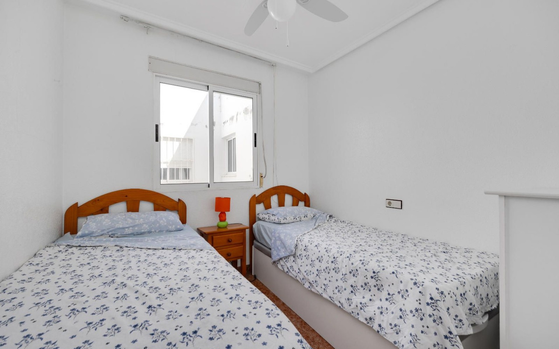 Resale - Apartment - Torrevieja - Torrevieja Centro