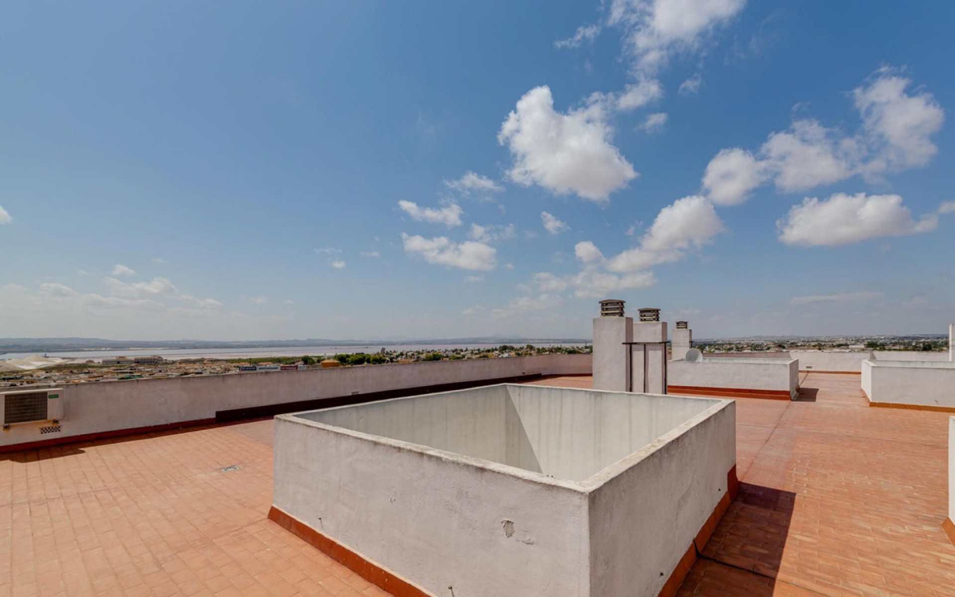 Resale - Apartment - Torrevieja - Torrevieja Centro