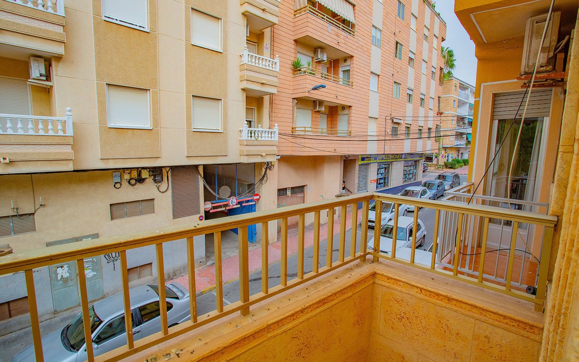 Resale - Apartment - Torrevieja - Torrevieja Centro