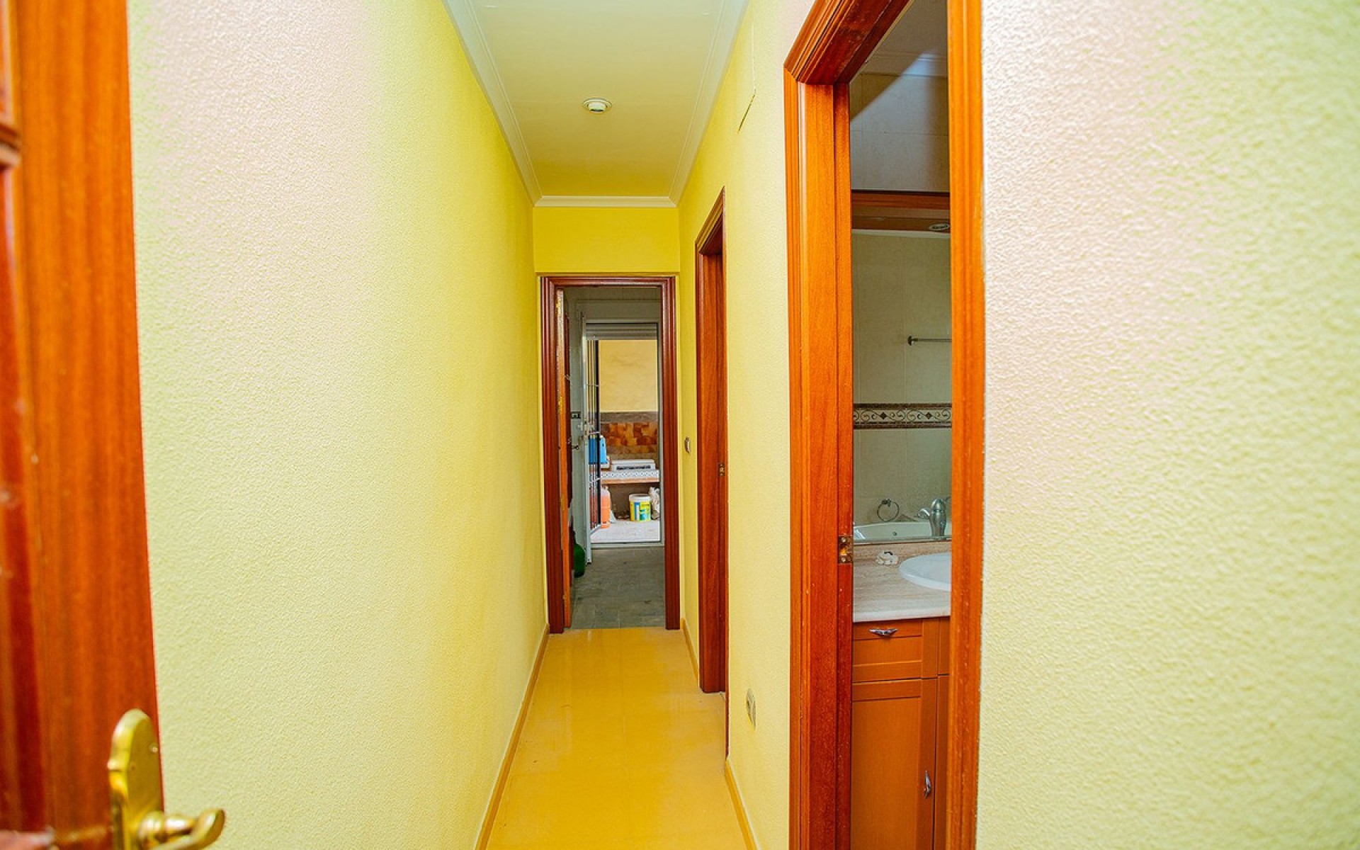 Resale - Apartment - Torrevieja - Torrevieja Centro