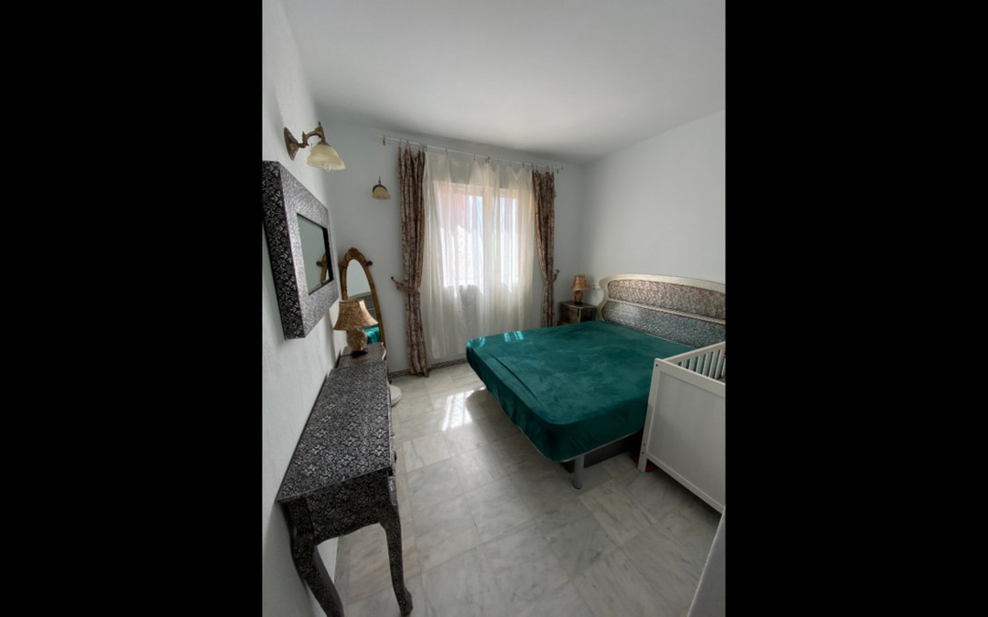 Resale - Apartment - Torrevieja - Torrevieja Centro
