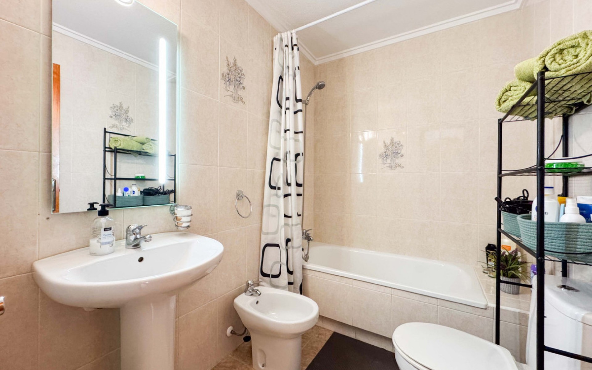 Resale - Apartment - Torrevieja - Torrevieja Centro