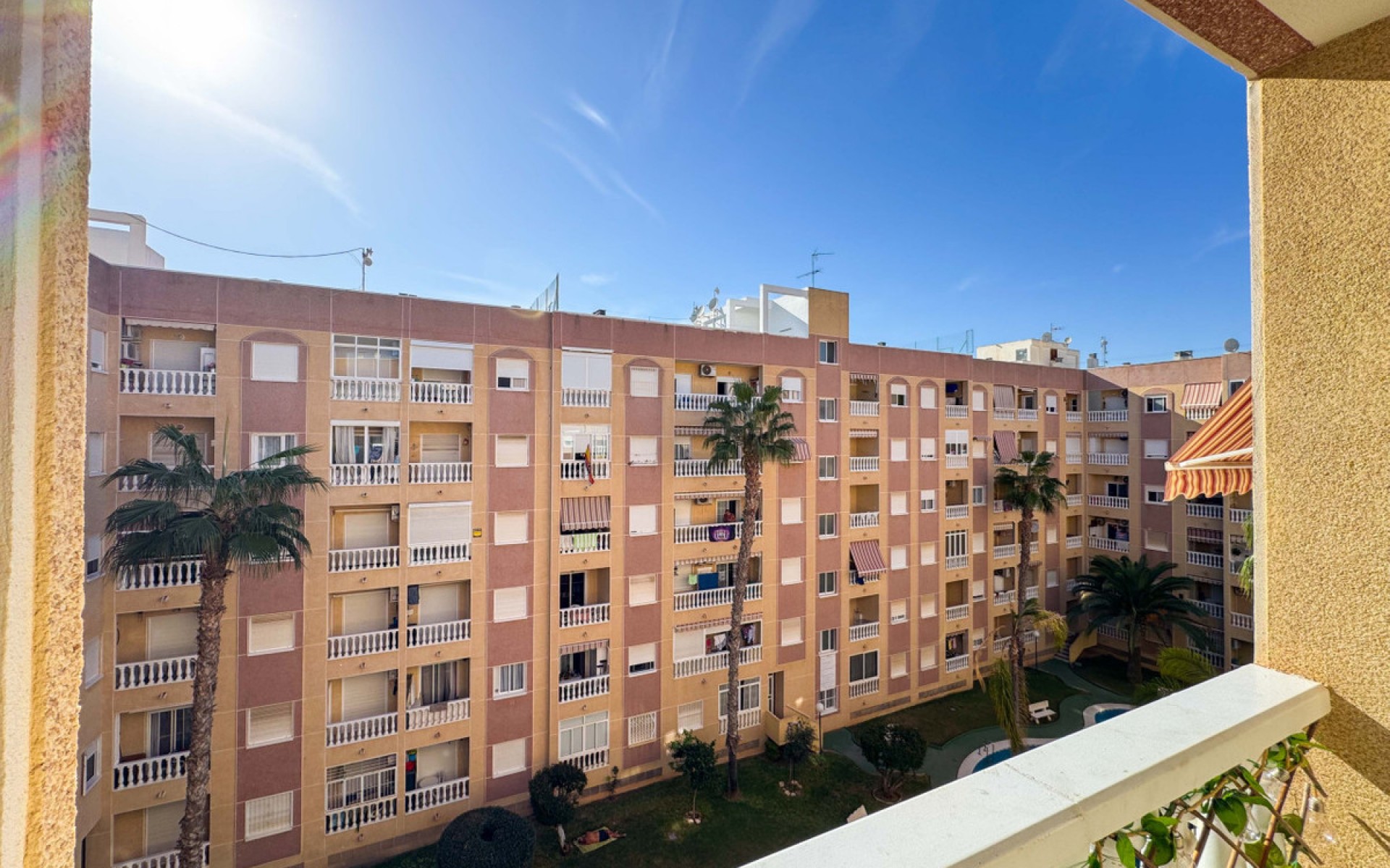Resale - Apartment - Torrevieja - Torrevieja Centro
