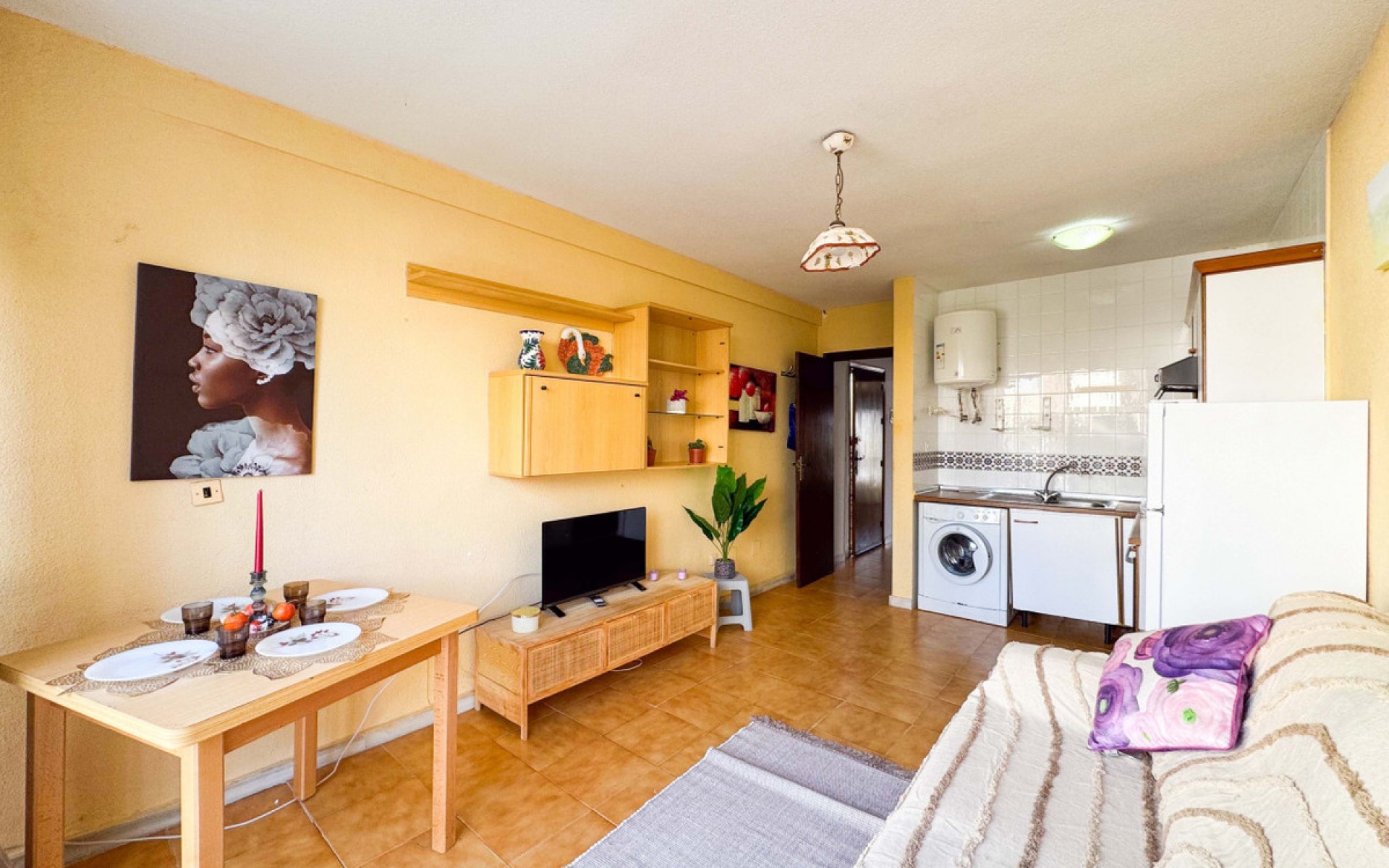Resale - Apartment - Torrevieja - Torrevieja Centro