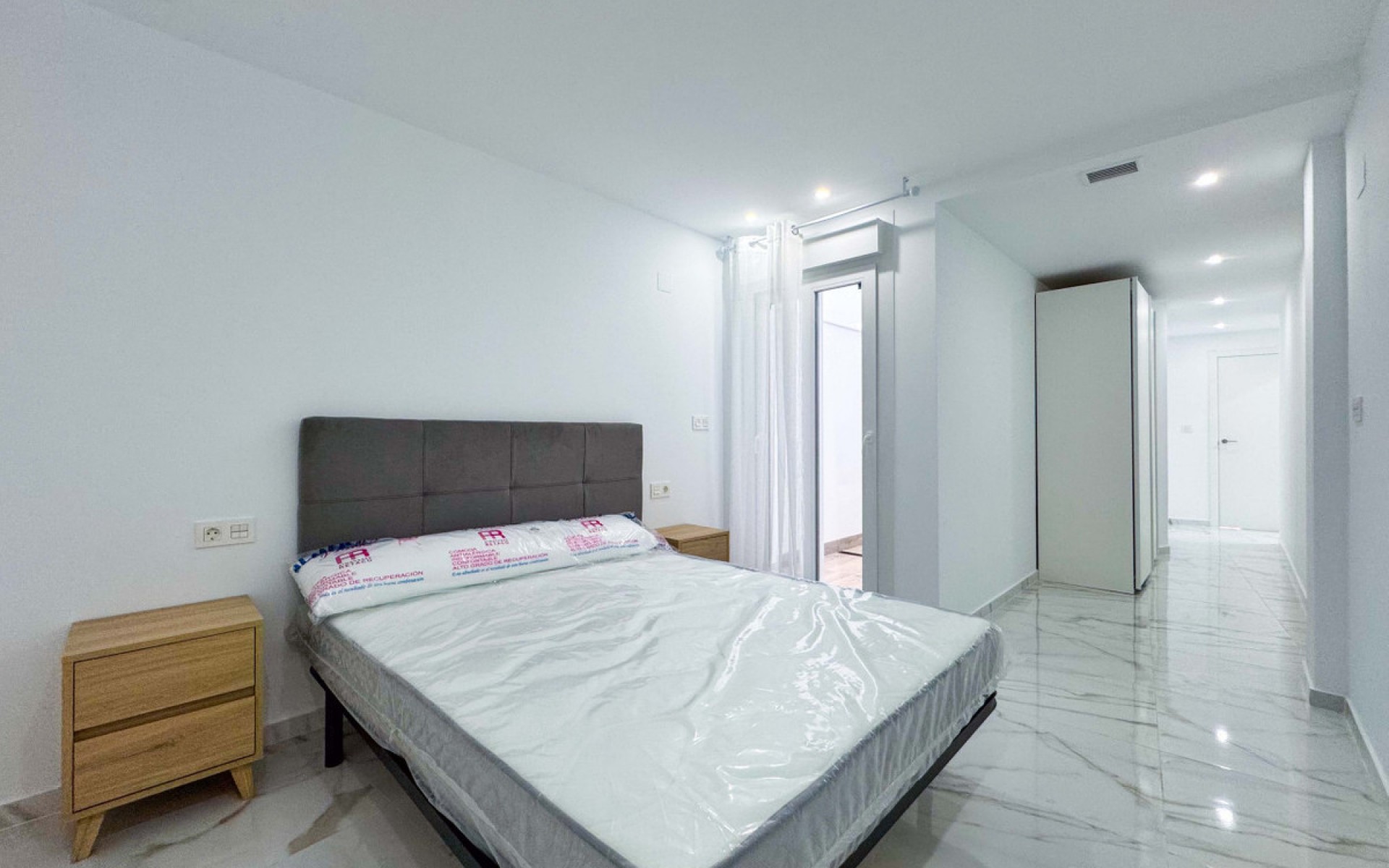 Resale - Apartment - Torrevieja - Torrevieja Centro