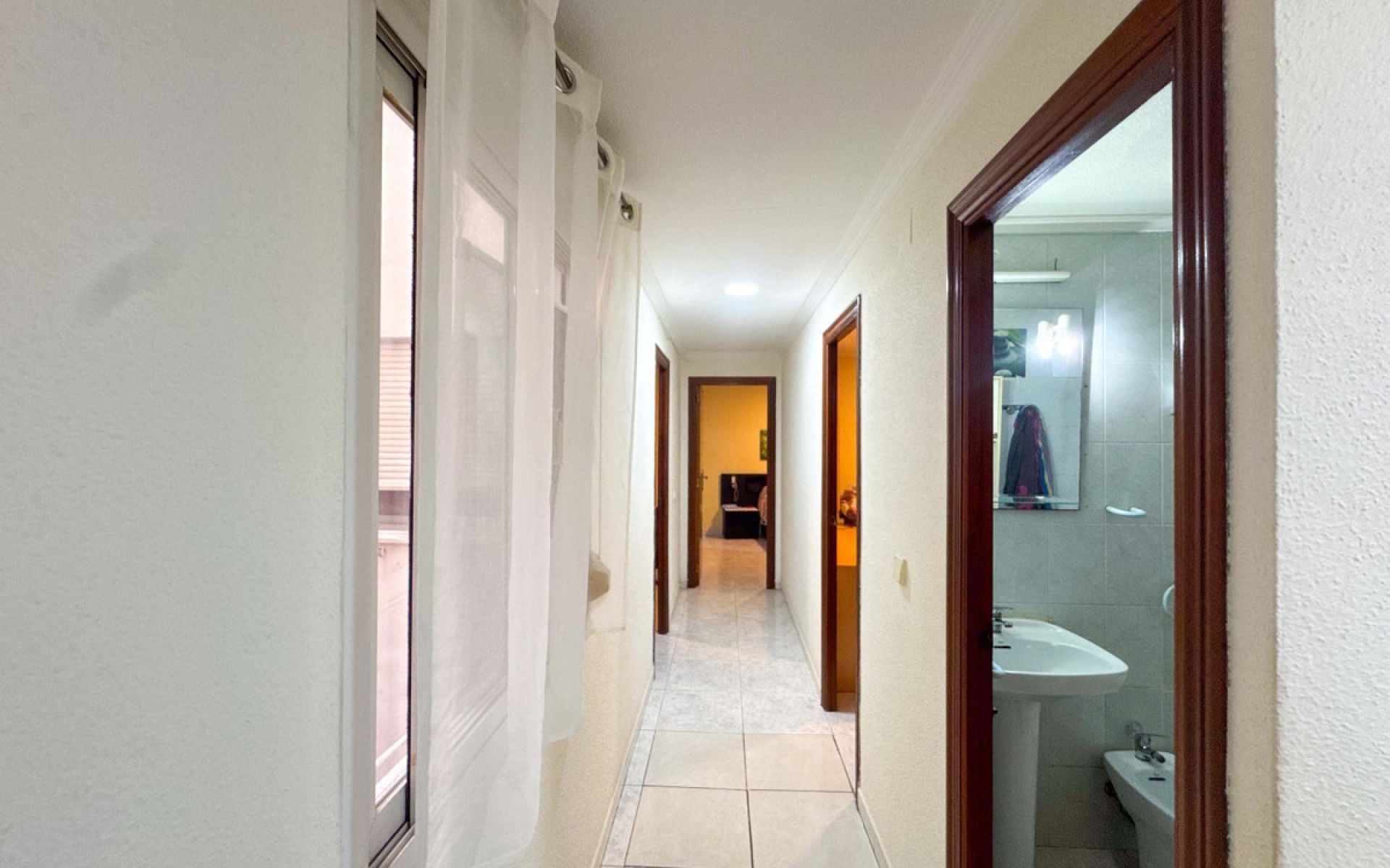 Resale - Apartment - Torrevieja - Torrevieja Centro