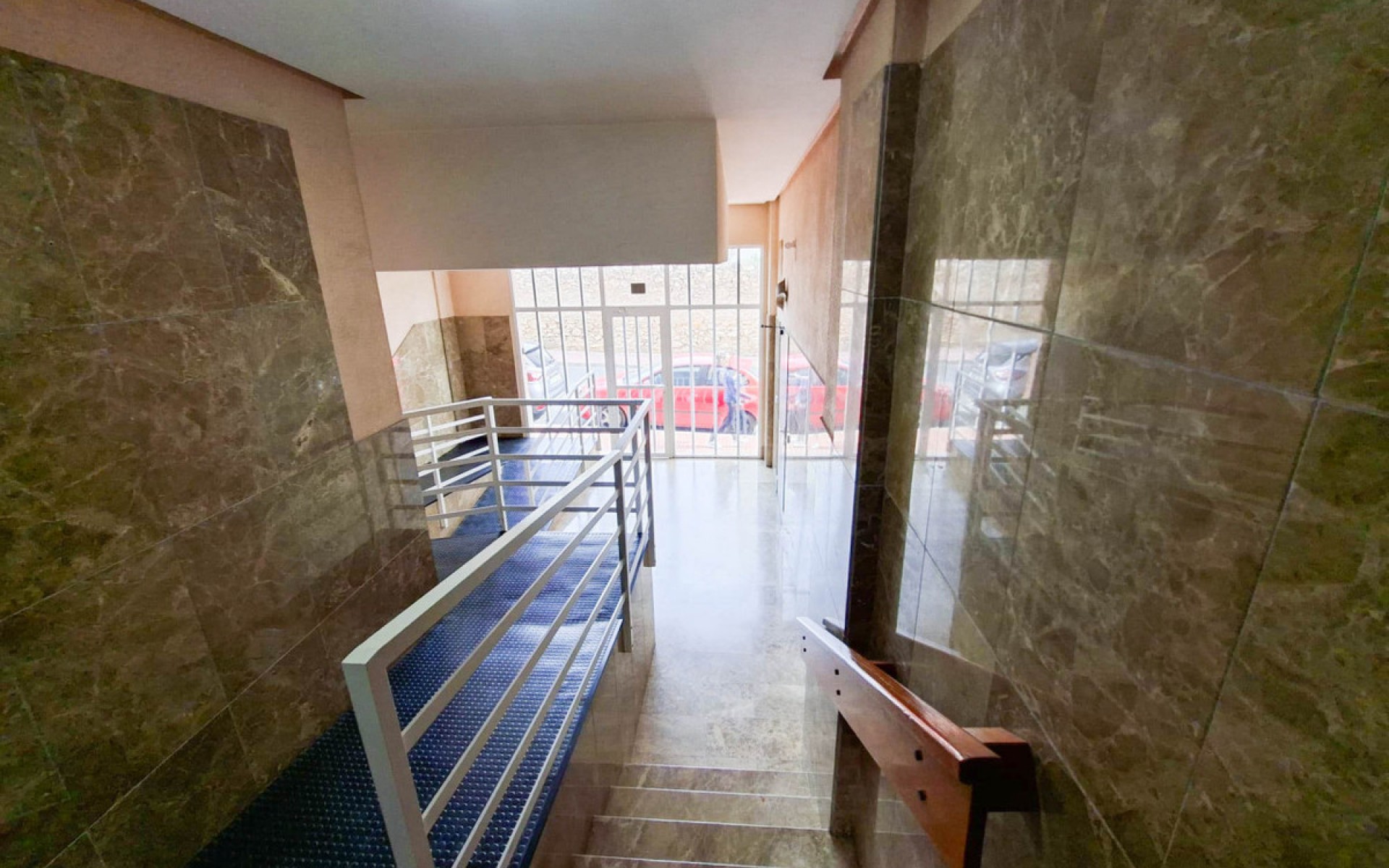Resale - Apartment - Torrevieja - Torrevieja Centro