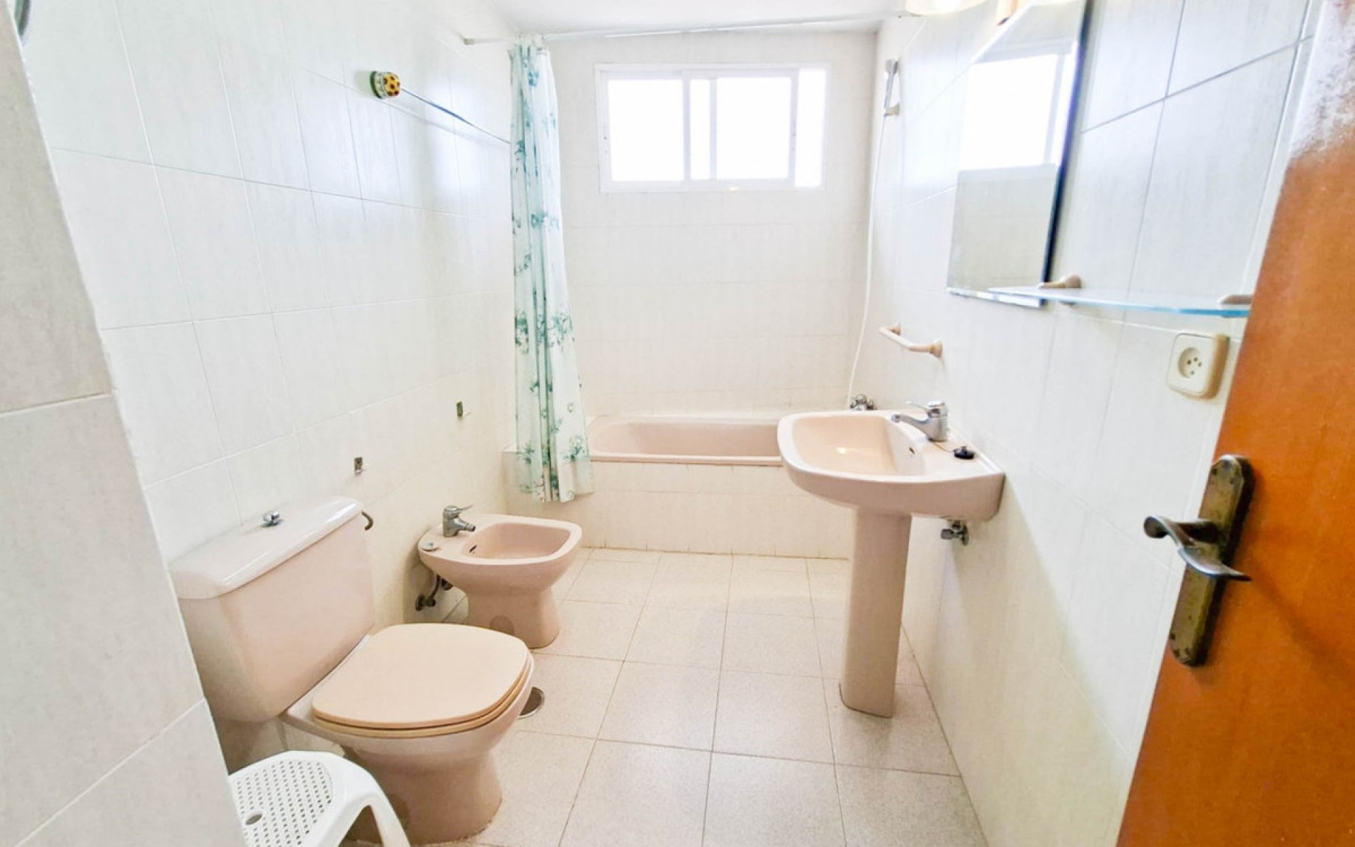 Resale - Apartment - Torrevieja - Torrevieja Centro