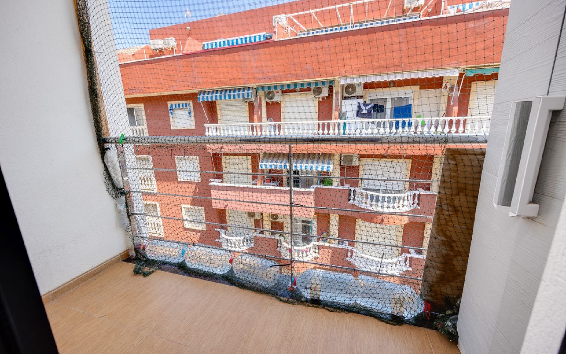 Resale - Apartment - Torrevieja - Torrevieja Centro