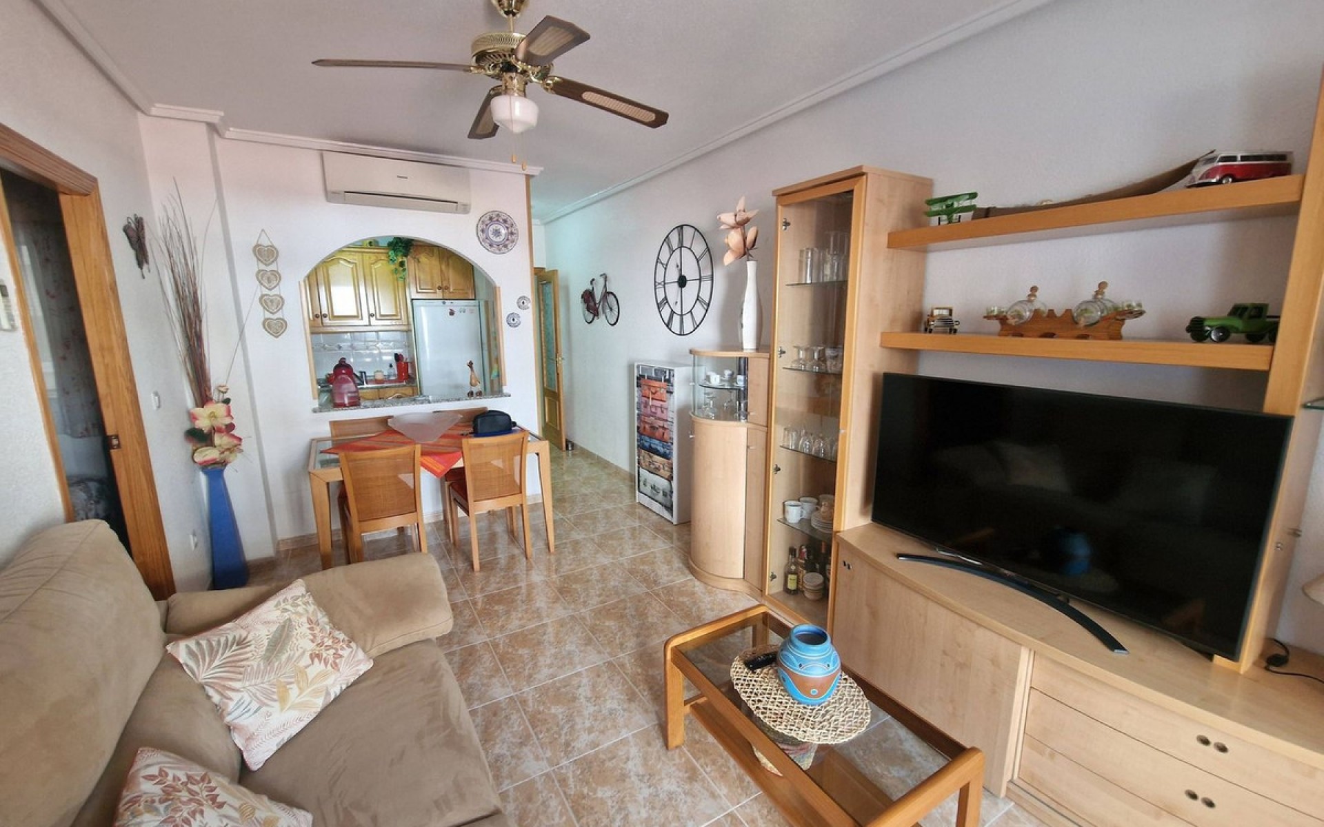 Resale - Apartment - Torrevieja - Torrevieja Centro