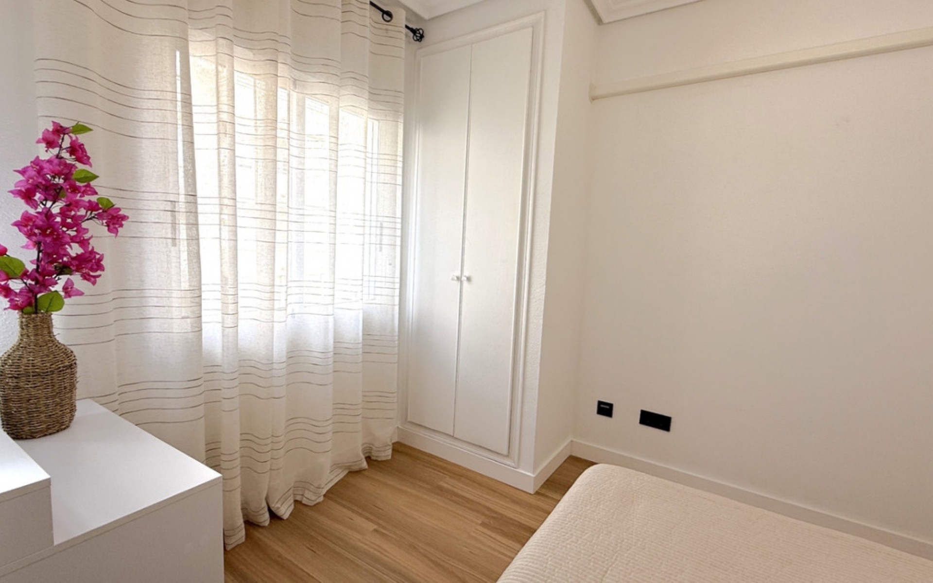 Resale - Apartment - Torrevieja - Torrevieja Centro