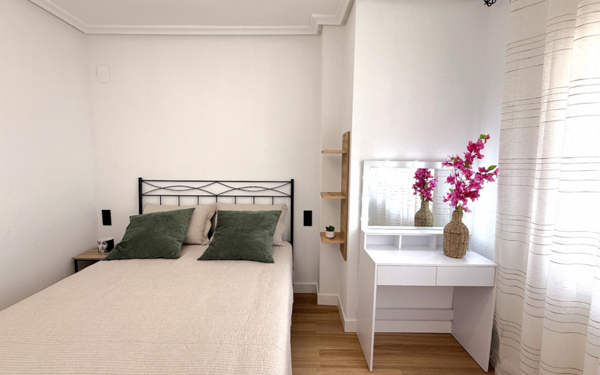 Resale - Apartment - Torrevieja - Torrevieja Centro