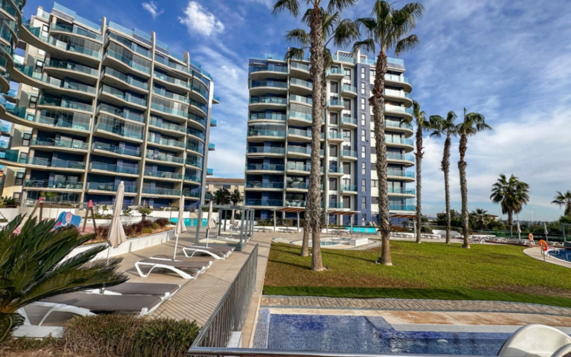 Resale - Apartment - Torrevieja - Torrevieja Centro