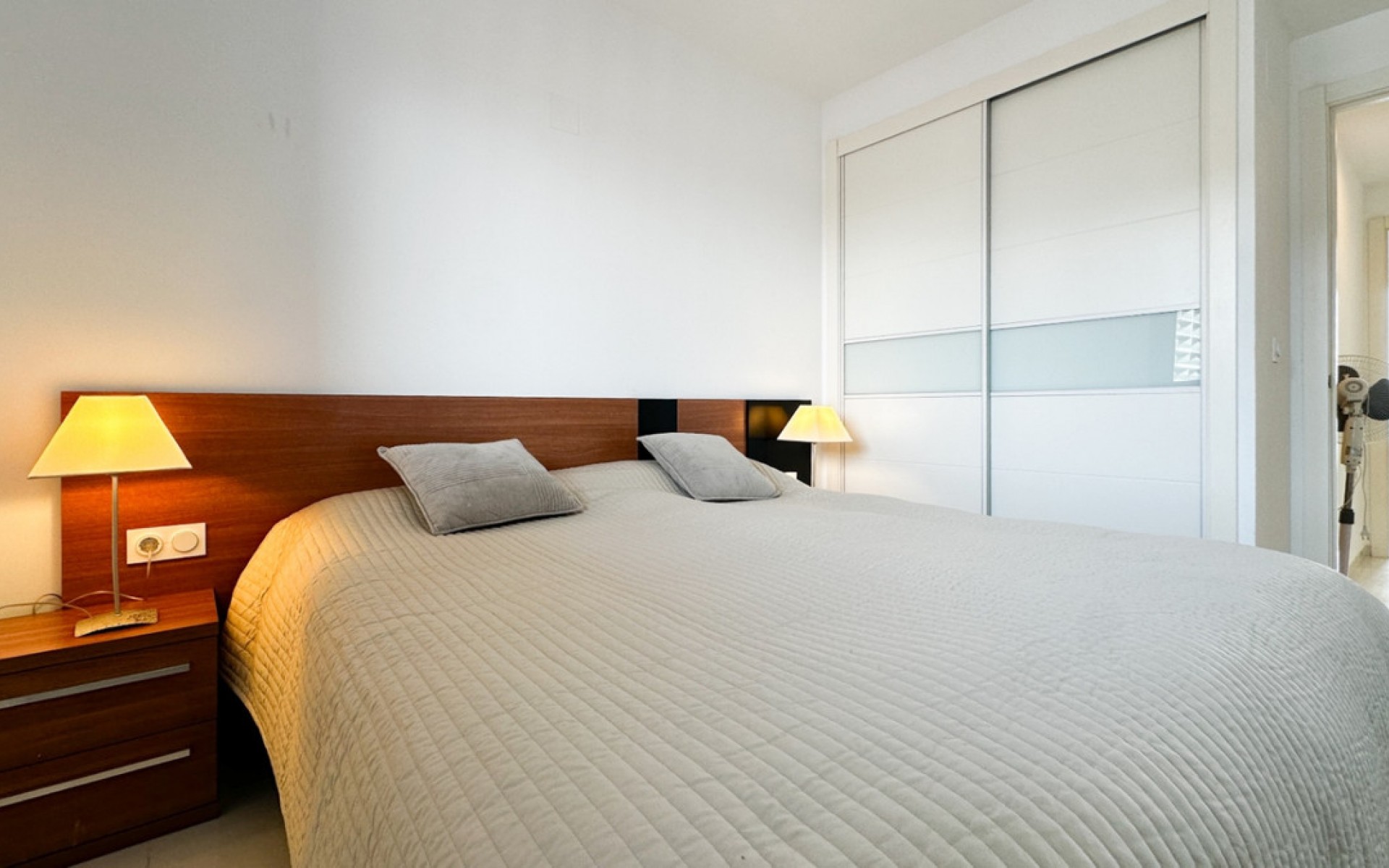 Resale - Apartment - Torrevieja - Torrevieja Centro
