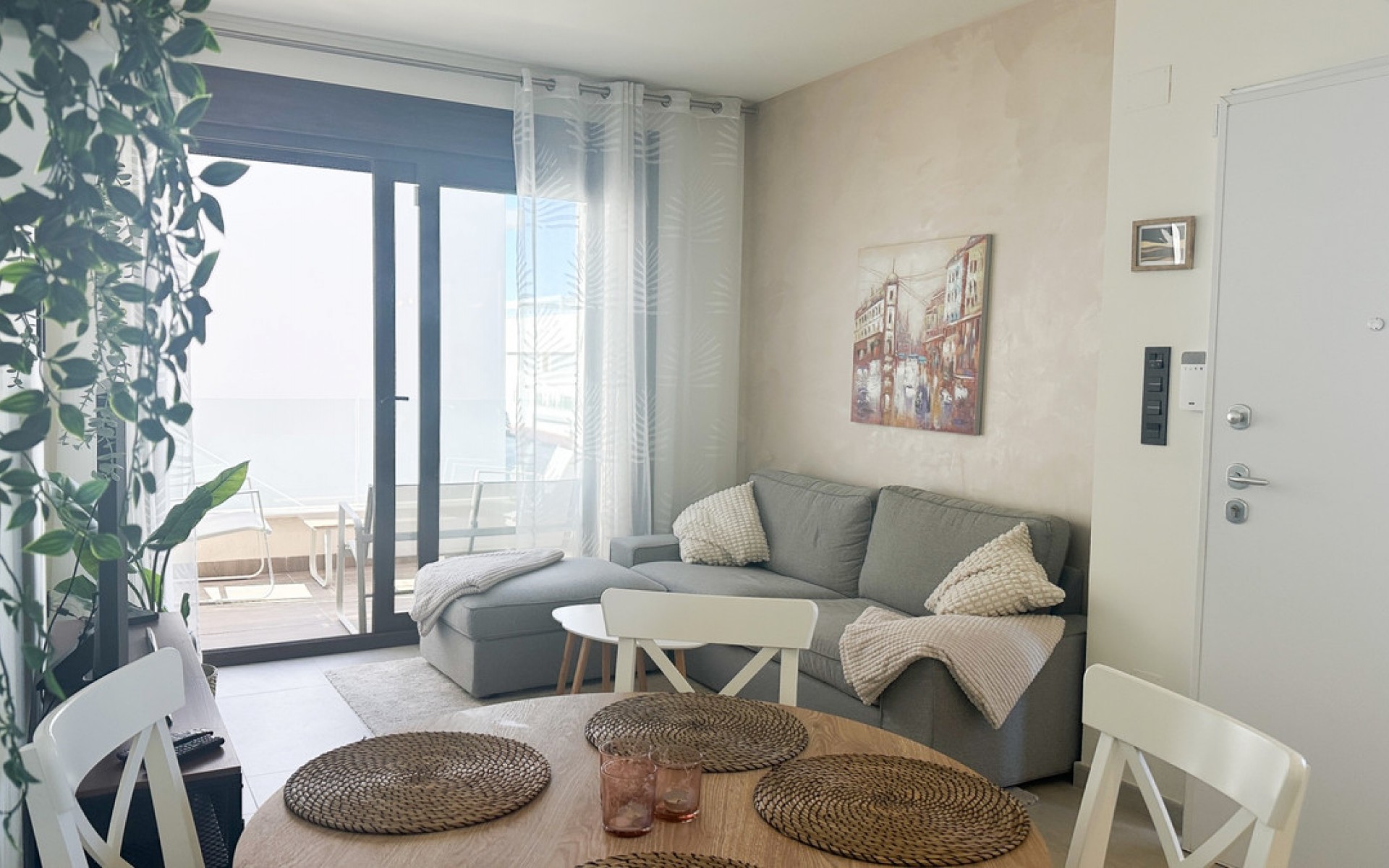 Resale - Apartment - Torrevieja - Torrevieja Centro