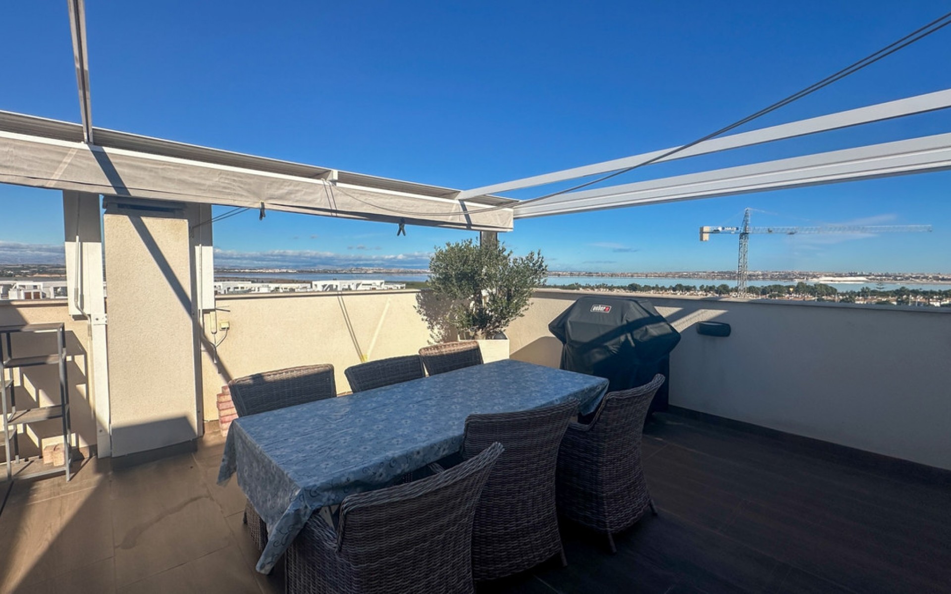 Resale - Apartment - Torrevieja - Torrevieja Centro
