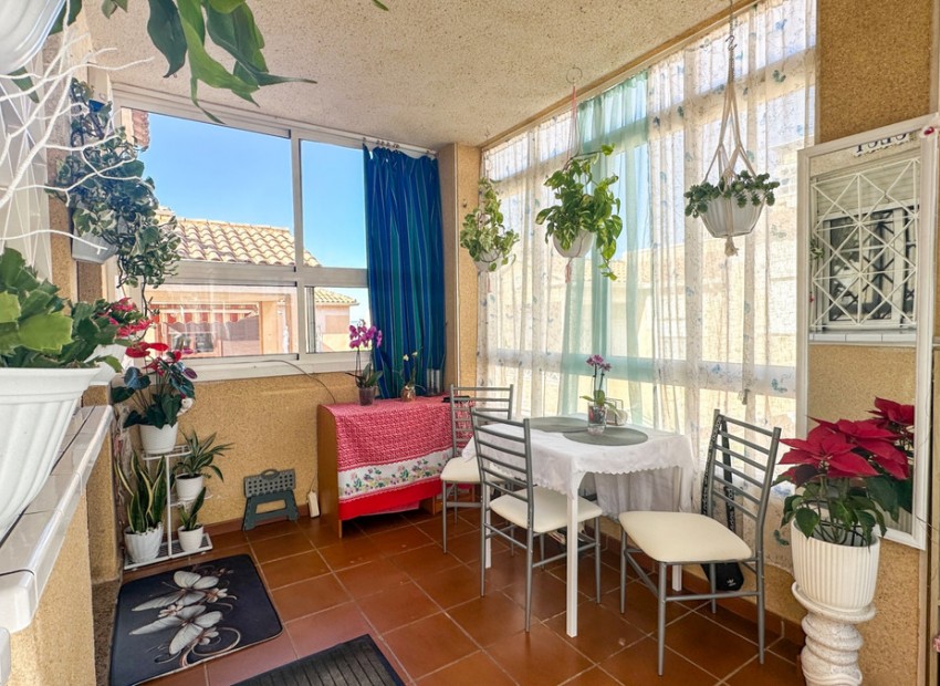 Resale - Apartment - Torrevieja - Torrevieja Centro