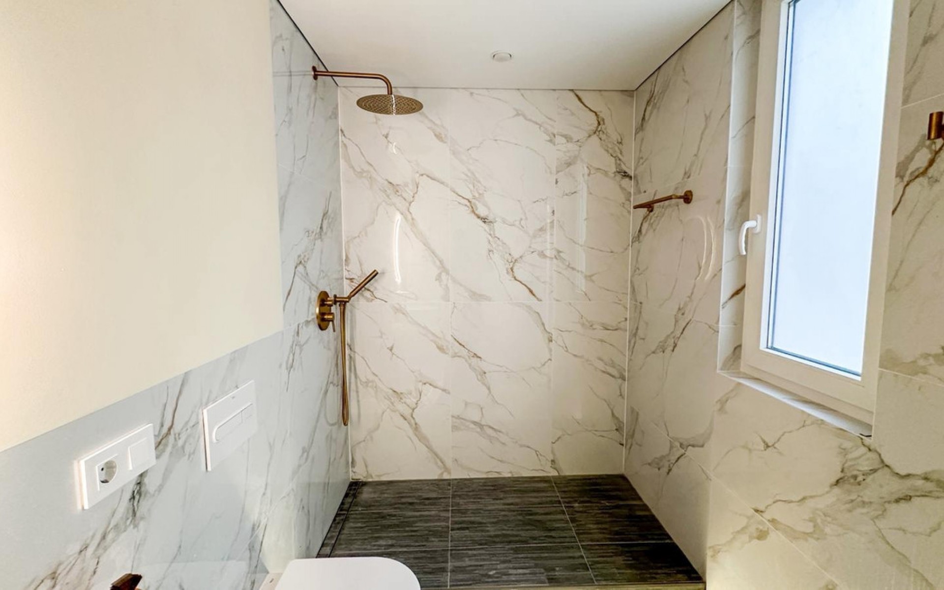 Resale - Apartment - Torrevieja - Torrevieja Centro