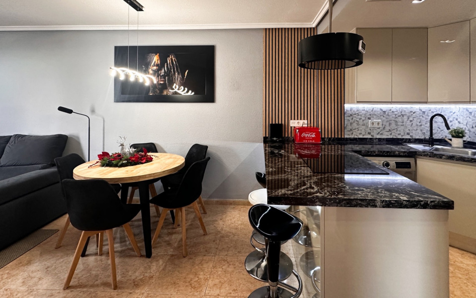 Resale - Apartment - Torrevieja - Torrevieja Centro