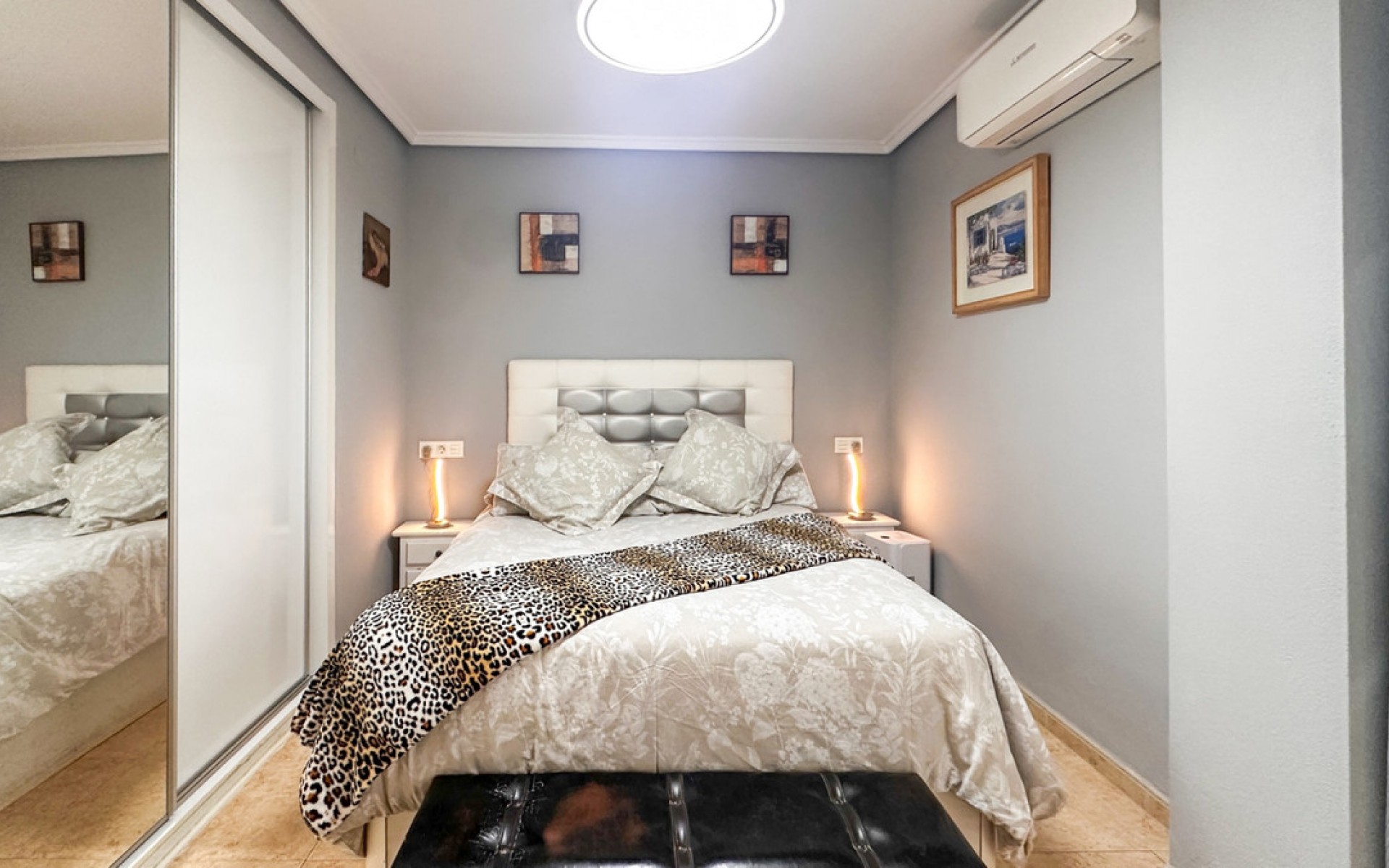 Resale - Apartment - Torrevieja - Torrevieja Centro