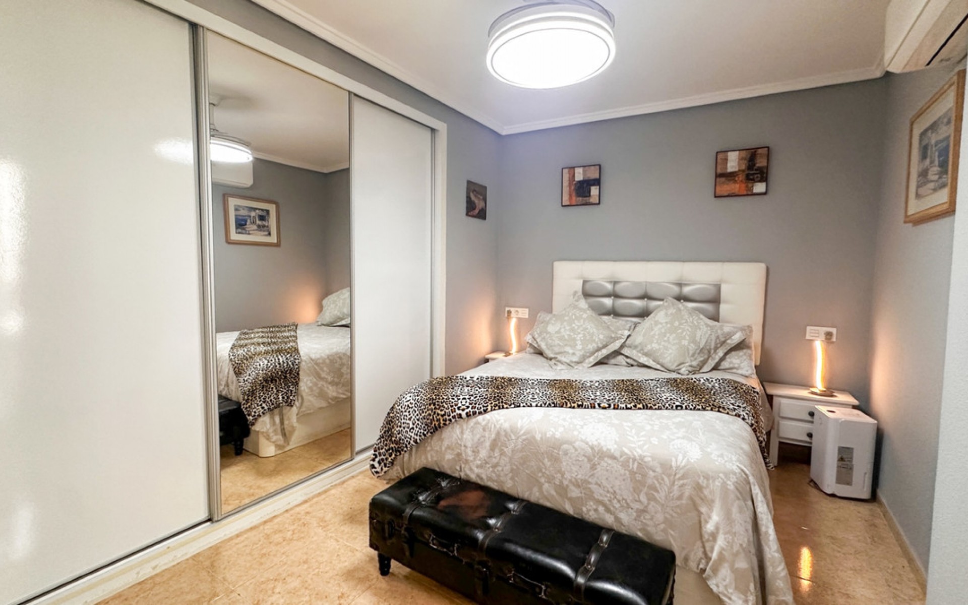 Resale - Apartment - Torrevieja - Torrevieja Centro