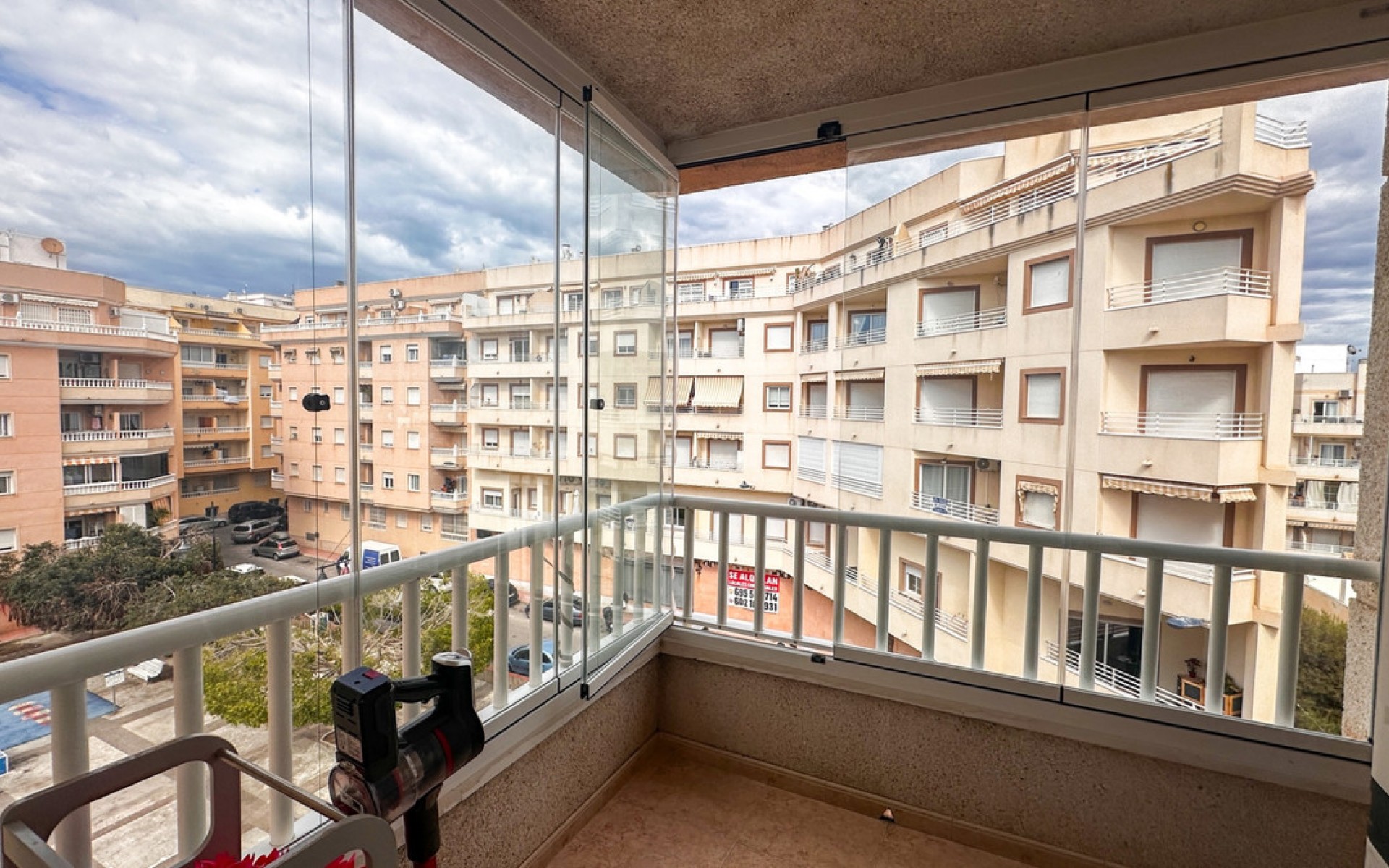 Resale - Apartment - Torrevieja - Torrevieja Centro