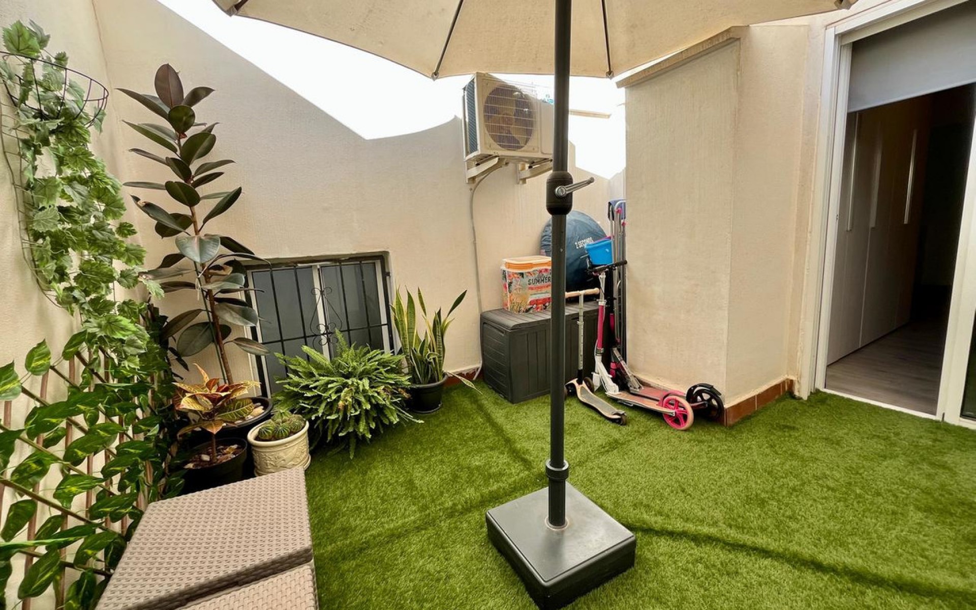 Resale - Apartment - Torrevieja - Torrevieja Centro