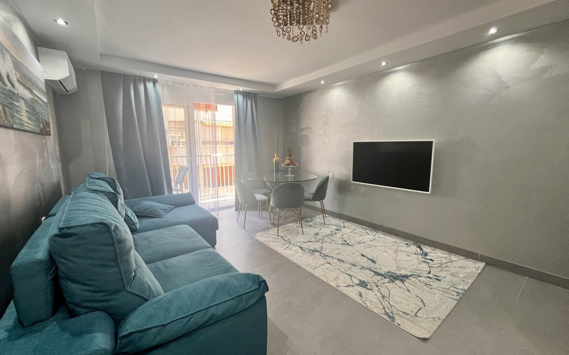 Resale - Apartment - Torrevieja - Torrevieja Centro