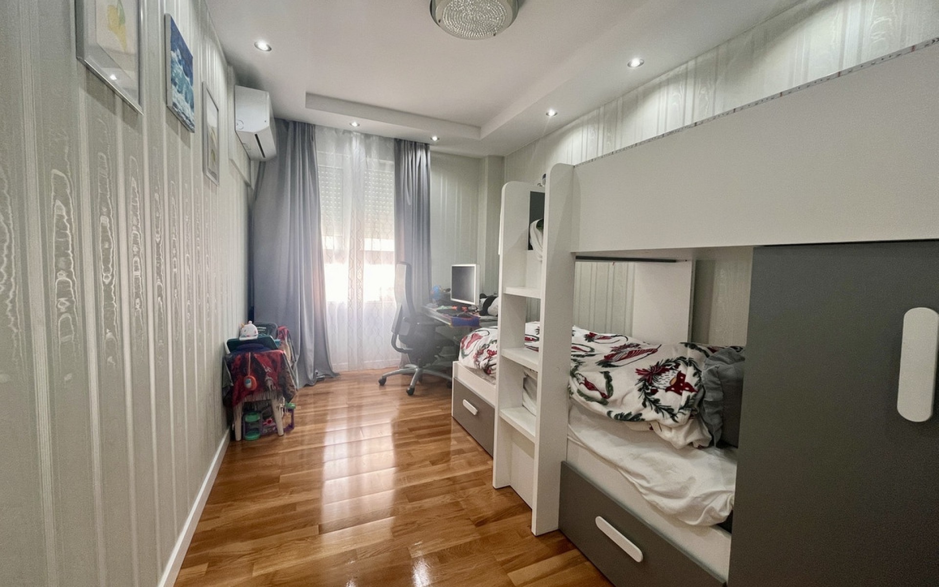 Resale - Apartment - Torrevieja - Torrevieja Centro