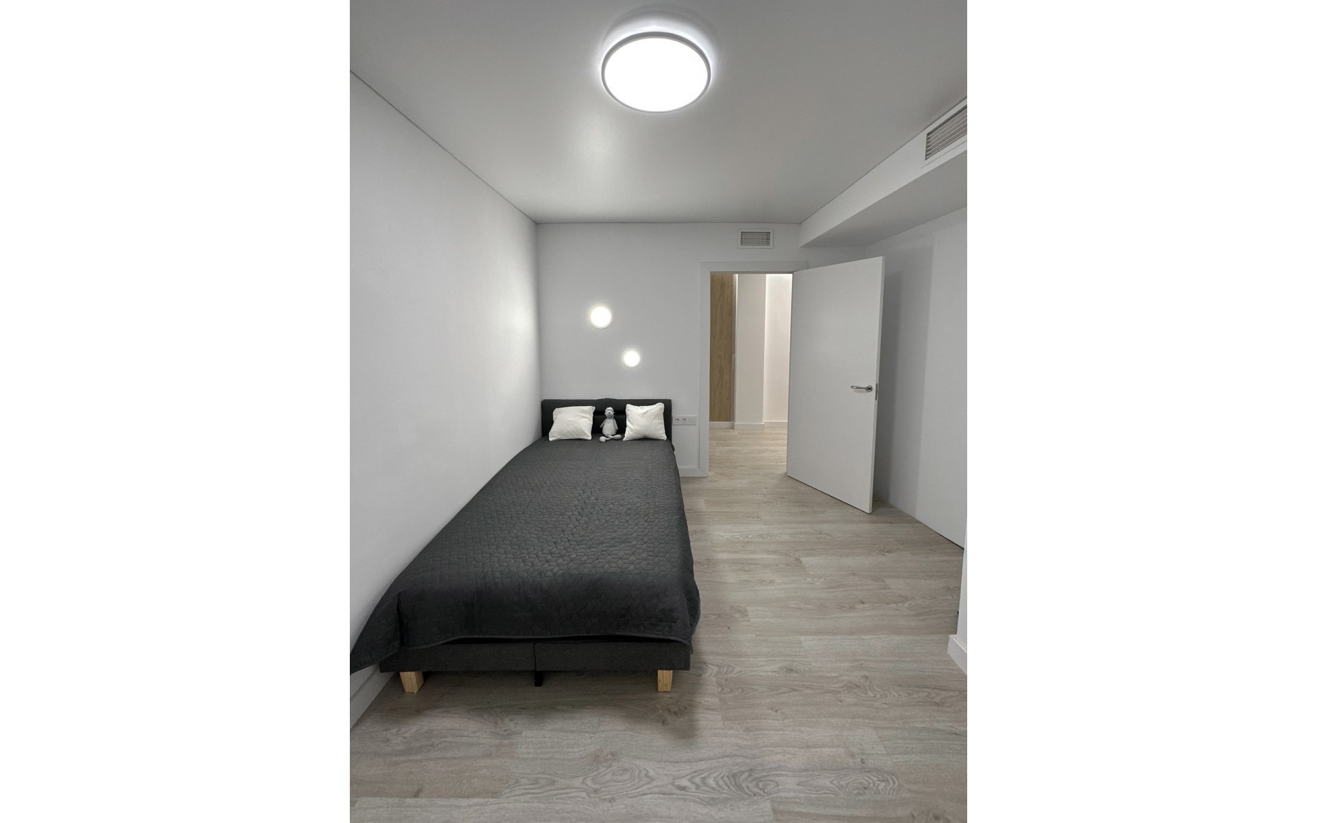 Resale - Apartment - Torrevieja - Torrevieja Centro