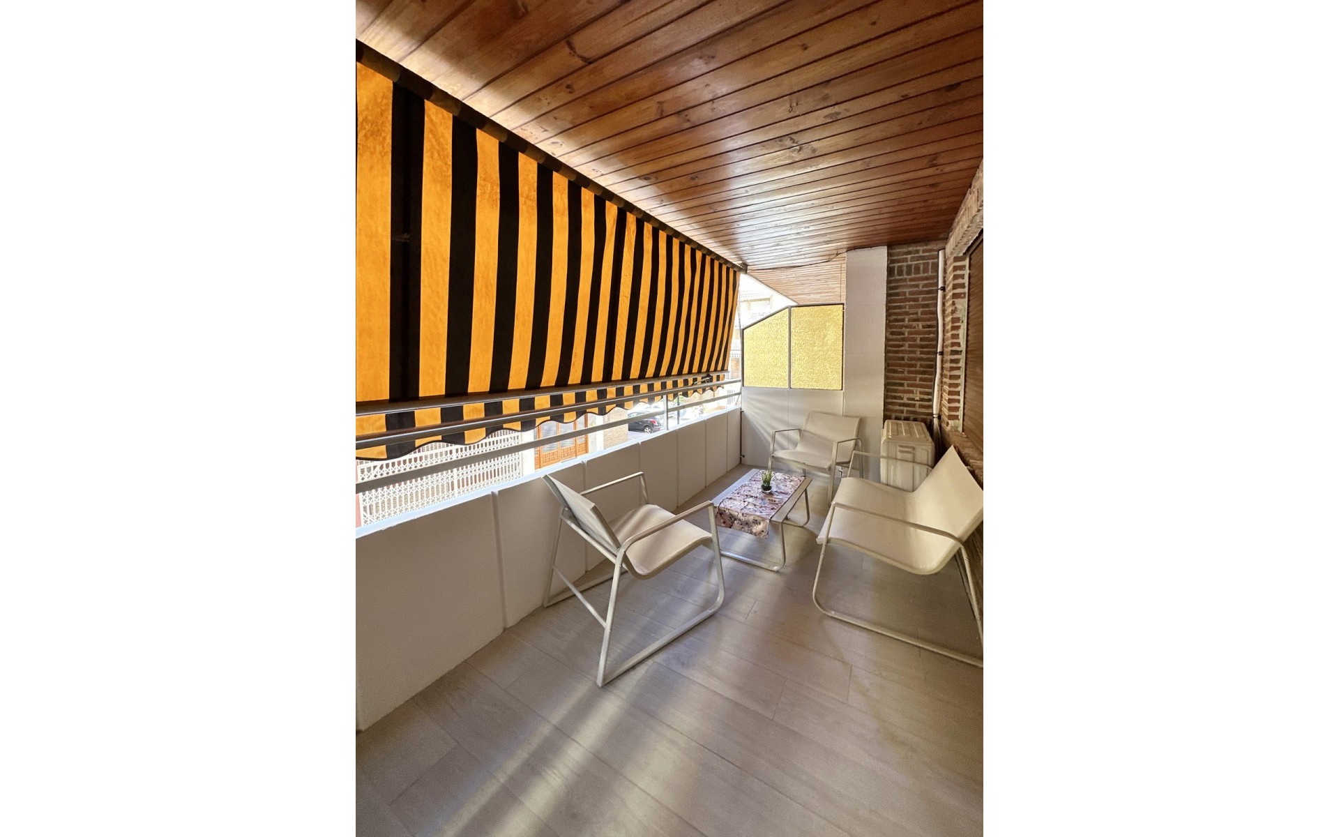 Resale - Apartment - Torrevieja - Torrevieja Centro
