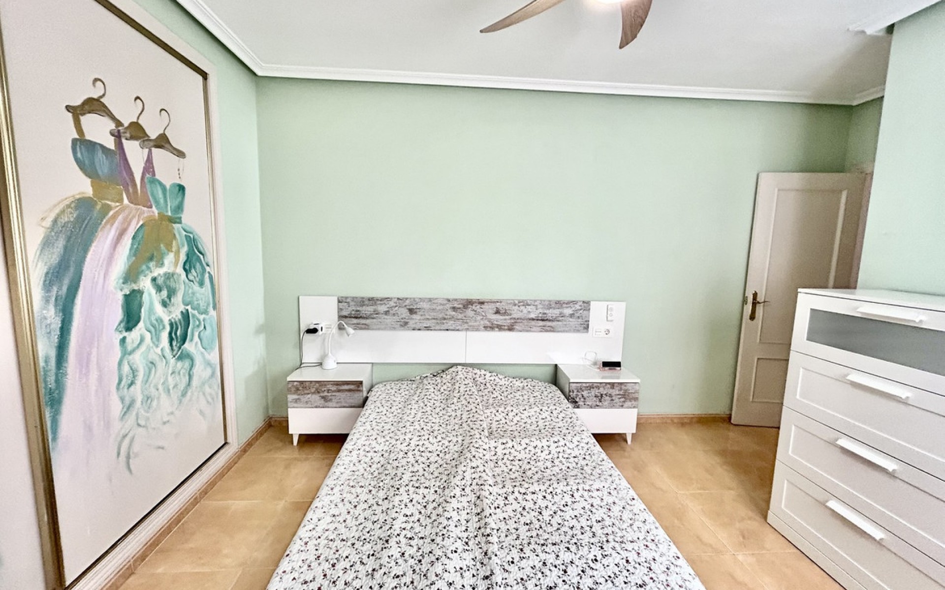 Resale - Apartment - Torrevieja - Torrevieja Centro