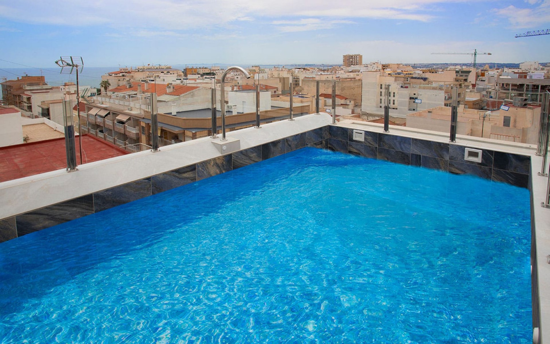 Resale - Apartment - Torrevieja - Torrevieja Centro