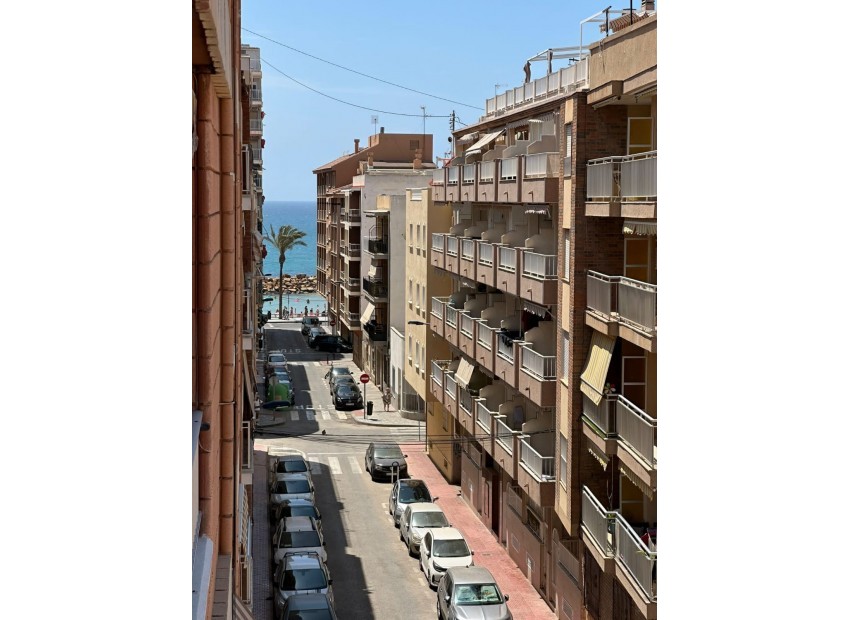 Resale - Apartment - Torrevieja - Torrevieja Centro