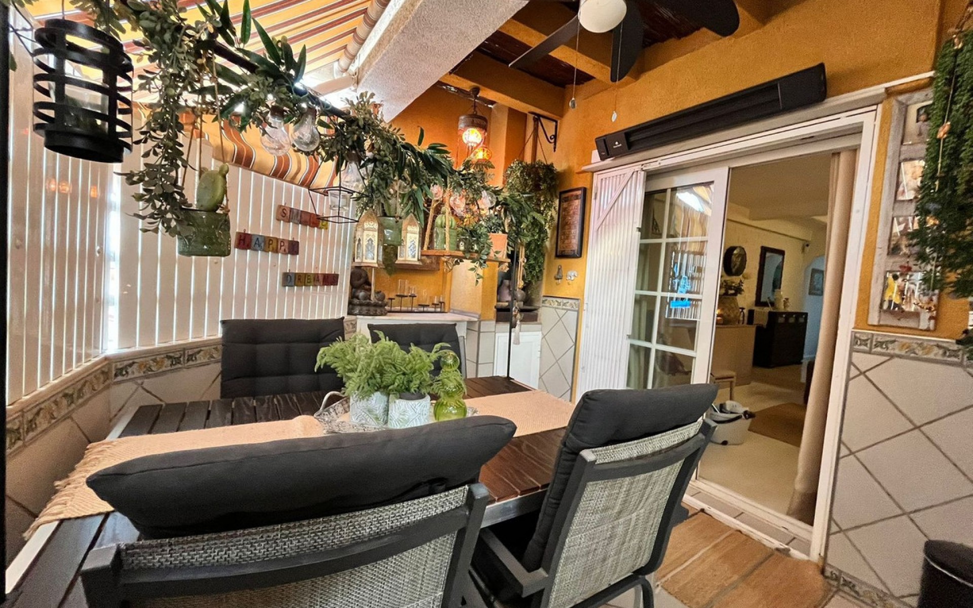 Resale - Apartment - Torrevieja - Torrevieja Centro