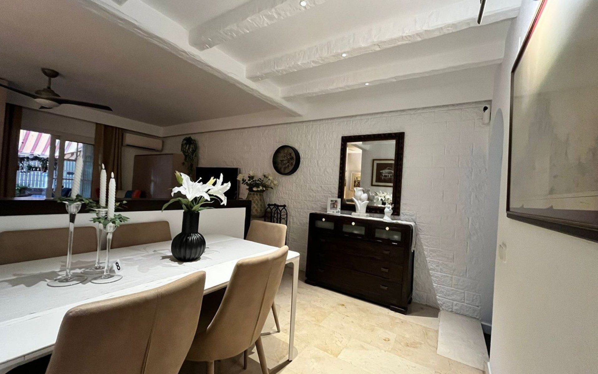 Resale - Apartment - Torrevieja - Torrevieja Centro