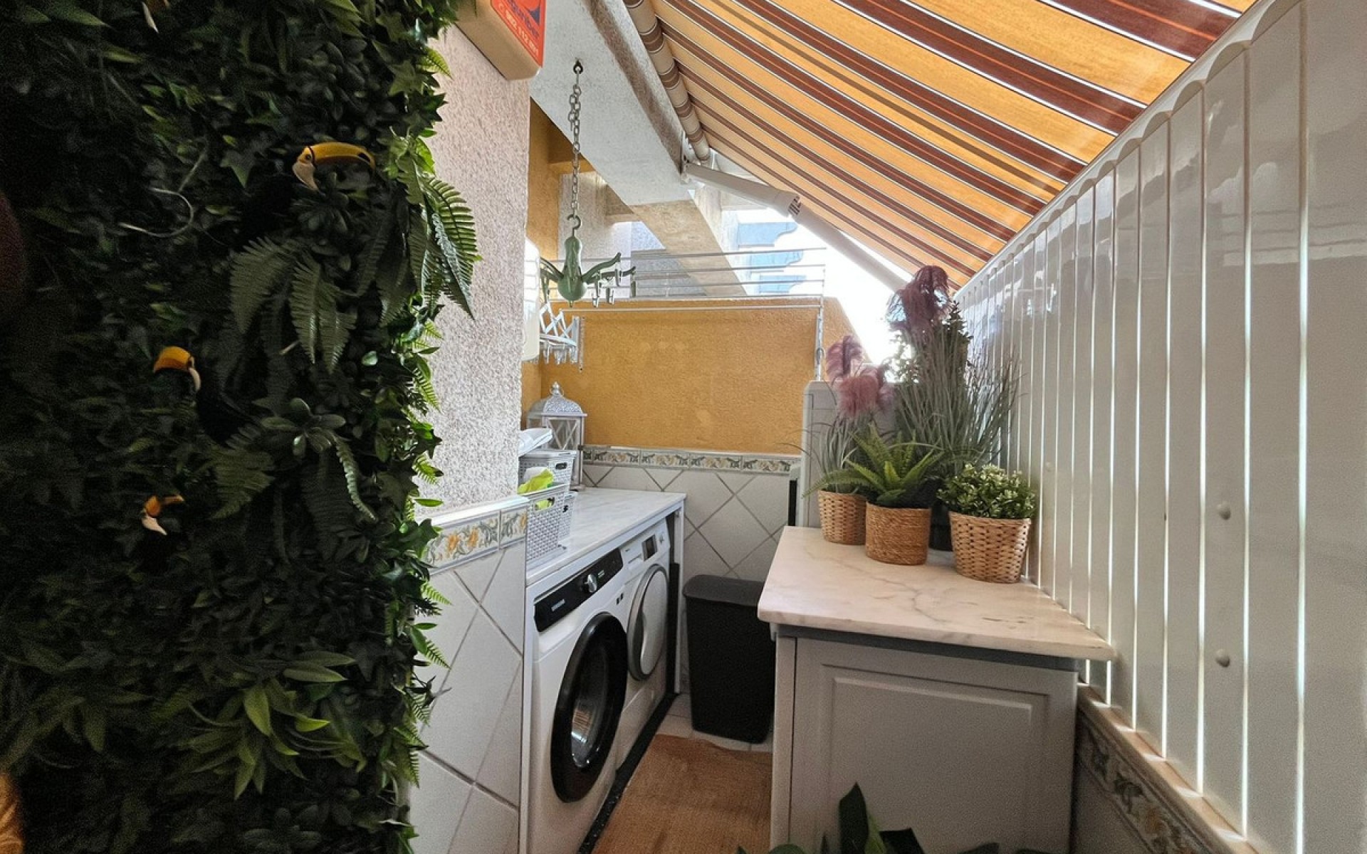 Resale - Apartment - Torrevieja - Torrevieja Centro