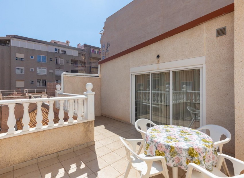 Resale - Apartment - Torrevieja - Torrevieja Centro