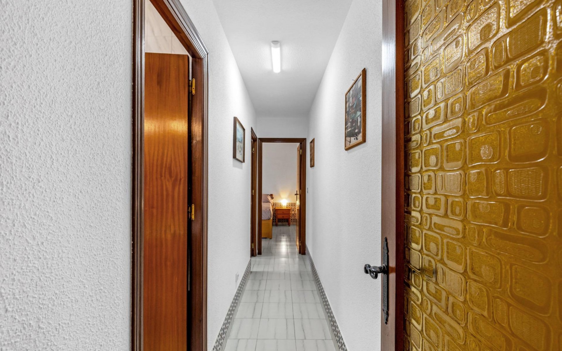 Resale - Apartment - Torrevieja - Torrevieja Centro